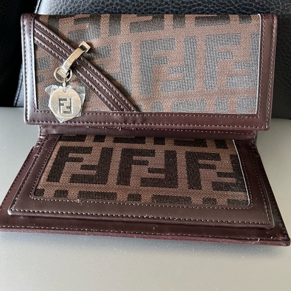 Brown Fendi Women's Wallet - Picture 8 of 8